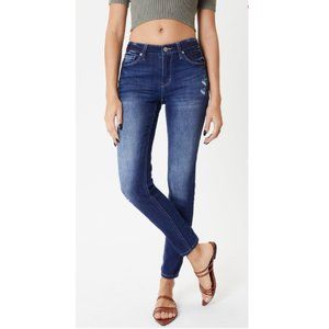 NWT Mid Rise Skinny Jeans